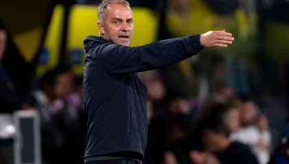 世体：欧足联将暂停对弗里克处罚，后者可在欧冠首轮中现身教练席