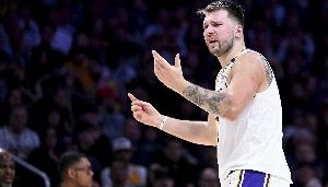 体力不支？东契奇过去5场的下半场场均仅8.6分 命中率28%