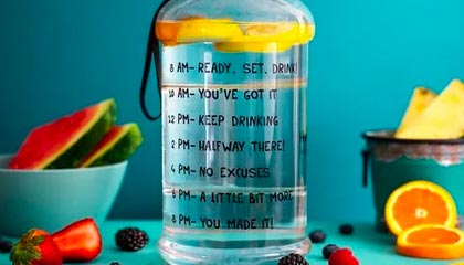 pg麻将胡了2-TES发布定妆照、宣传片拍摄花絮：现在全是比我小的宝宝